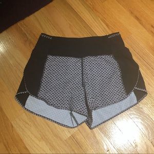 black and white patterned Lululemon shorts